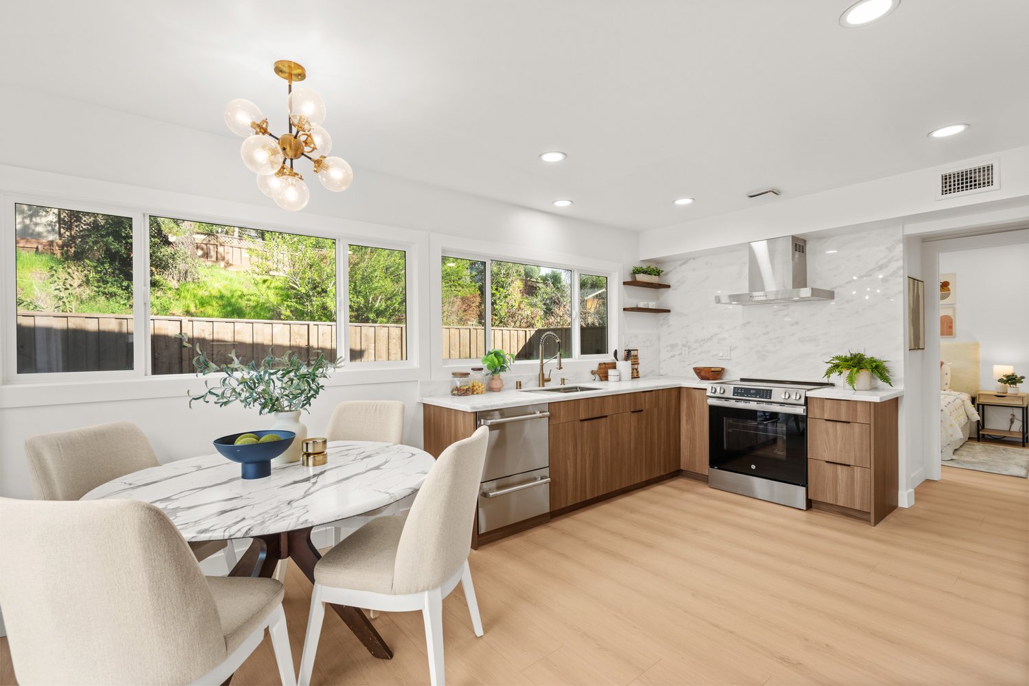 Cabinet full house customization